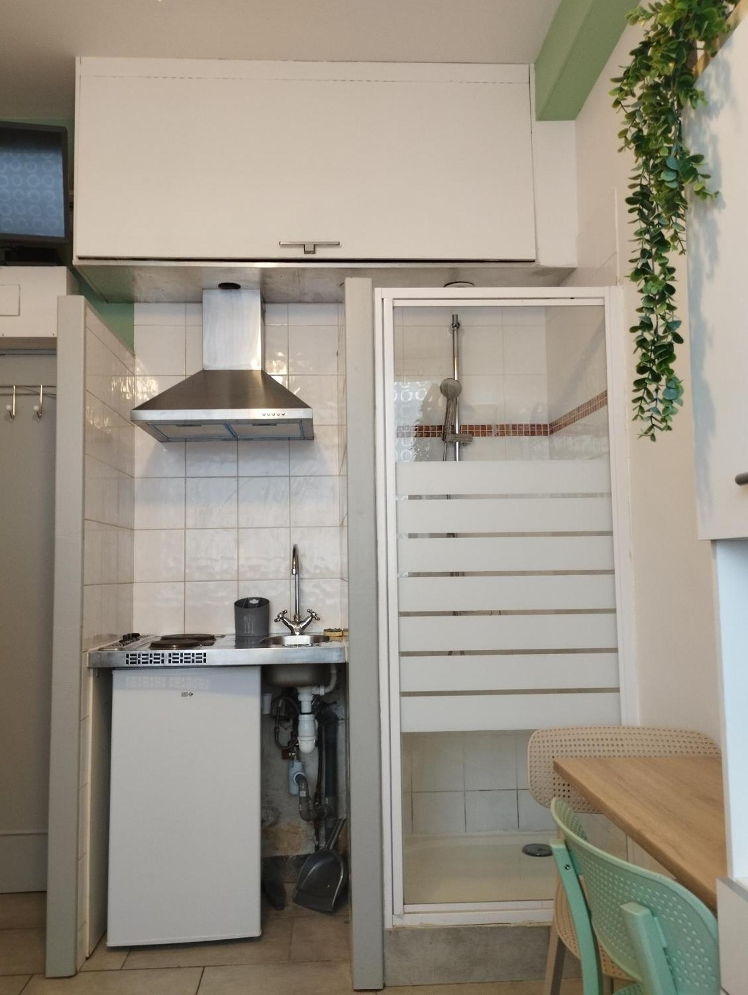 Chambrette Boulevard Des Pyrenees Hypercentre 10M Carre Wc Sur Le Palier, Porte40 Pau Zewnętrze zdjęcie